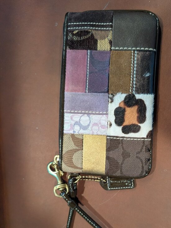 Coach Handbags - Vintage Coach Patchwork Wristlet